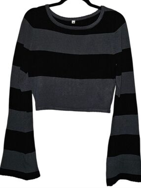 Crop Top Sweater With Extra Long Sleeve Sz M Women's Black And Grey Stripes